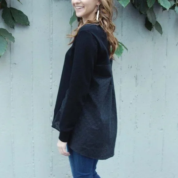 𝅺NEW Sweatshirt - Picture 3 of 5